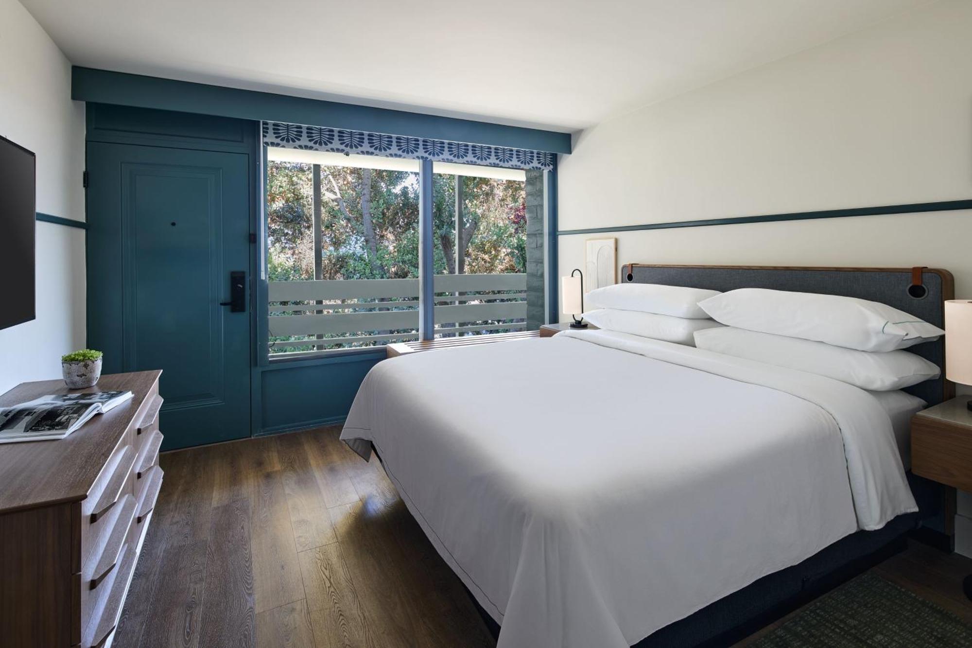 King Room with Garden View